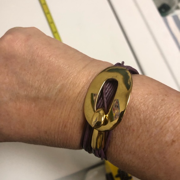 Purple and gold wrap bracelet. - Picture 4 of 5